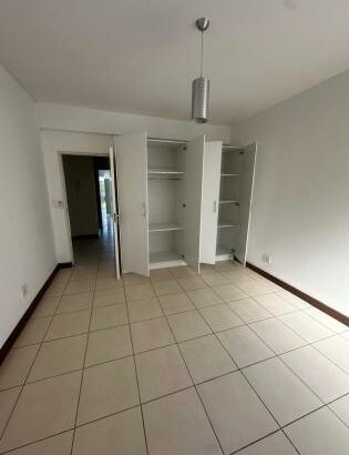 Arrenda-se moradia duplex T4 na Sommerchield