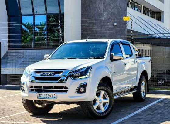 ISUZU | D-TEQ KB300 LX | 2016 | DIESEL | 4×4 🎁