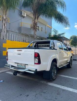 Toyota | Hilux Legend 45 | 2014 | Automática | 4×4