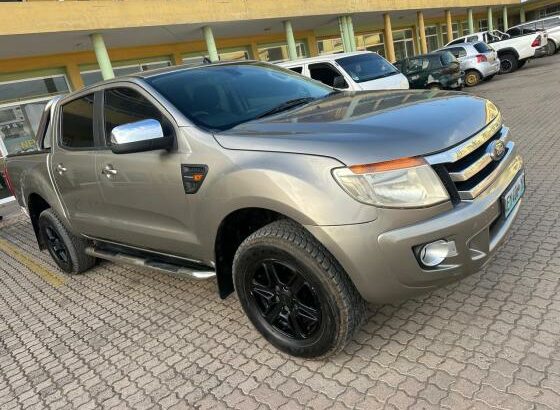 Ford | Ranger XLT | 2015 | Manual | 3.2 | 4×4 🎁