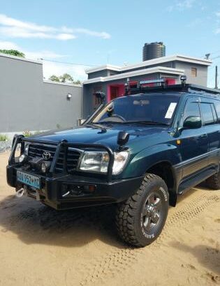 Toyota | Land Cruiser VX Limited | Automática | 4.7 | V8 | 4×4 🎁