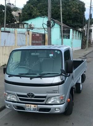 Toyota | Toyoace | 2014 | 4WD | Recém-importada