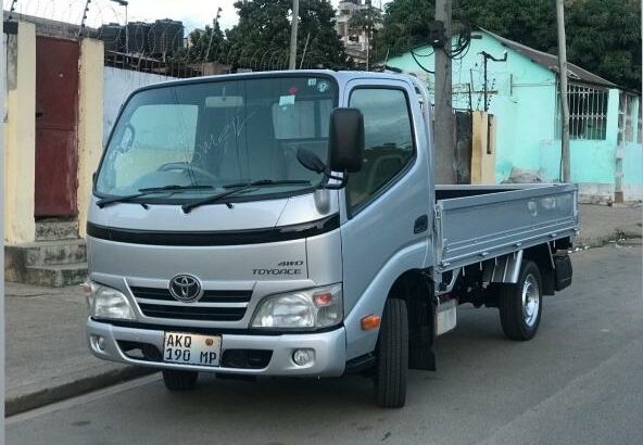 Toyota | Toyoace | 2014 | 4WD | Recém-importada