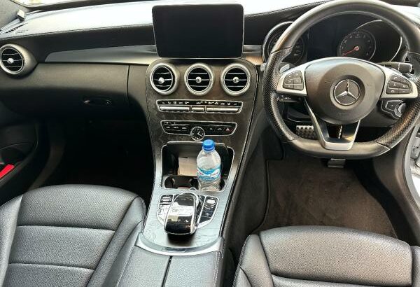Mercedes-Benz C200 AMG 2016 Recém importado