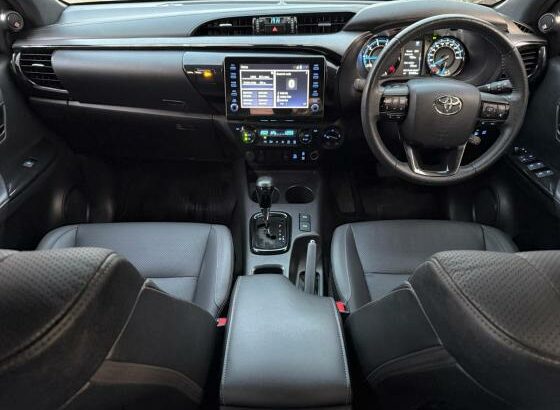 Toyota | Hilux Revo Rocco | 2022 | Automática | 4×4