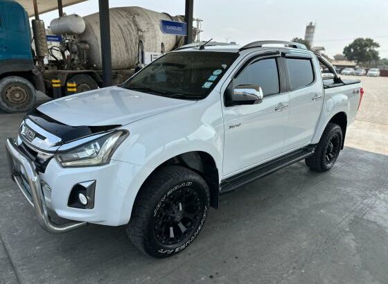 Isuzu | D-MAX | 2020 | Automática | 2.5 | 4×4 🎁