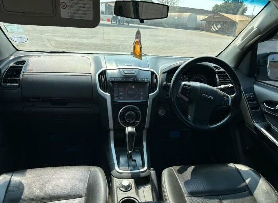 Isuzu | D-MAX | 2020 | Automática | 2.5 | 4×4 🎁