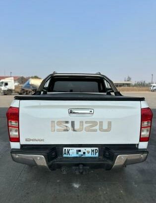 Isuzu | D-MAX | 2020 | Automática | 2.5 | 4×4 🎁