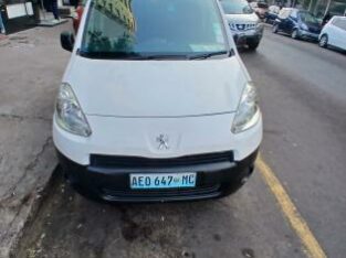 Peugeot | Partner | 2014 | Manual | 1.6 BlueHDi 🚚