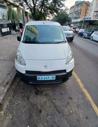 Peugeot | Partner | 2014 | Manual | 1.6 BlueHDi 🚚