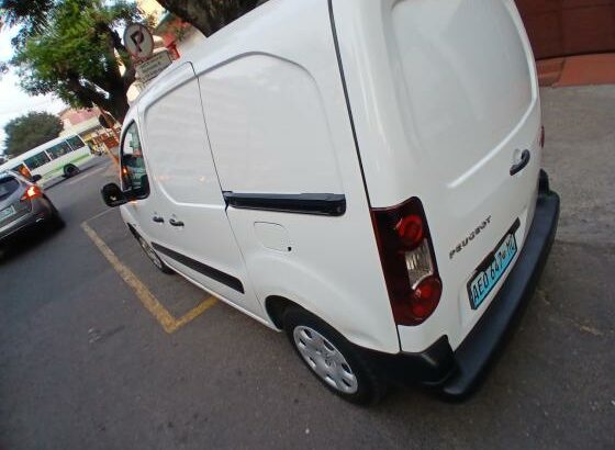 Peugeot | Partner | 2014 | Manual | 1.6 BlueHDi 🚚