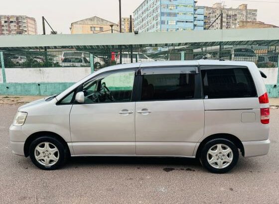 Toyota | Noah | Automático | 2.0 | 07 Lugares 🚌