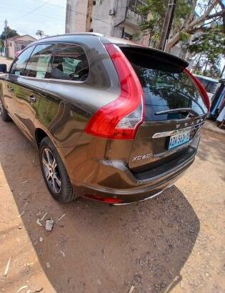 Volvo | XC60 T5 | 2013 | Automático | 2.0 | AWD