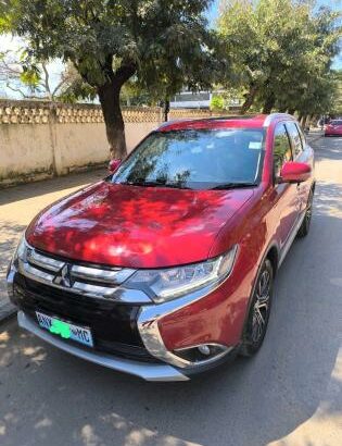 Mitsubishi | Outlander | 2015 | 4WD | Recém-importado 🎁