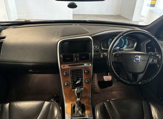 Volvo | XC60 T5 | 2013 | Automático | 2.0 | AWD