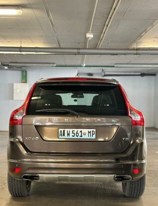 Volvo | XC60 T5 | 2013 | Automático | 2.0 | AWD