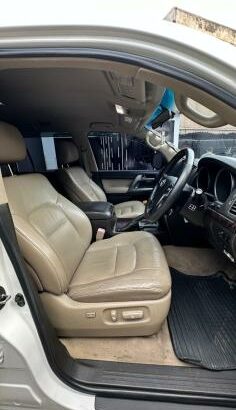 Toyota | Land Cruiser VX | 2010 | 4.7 | V8 | 4×4 🎁