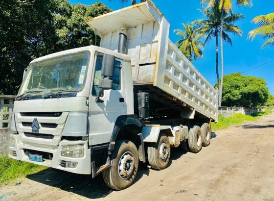 Sinotruk | Howo 371 | 28m³ | 12 rodas | 8×4