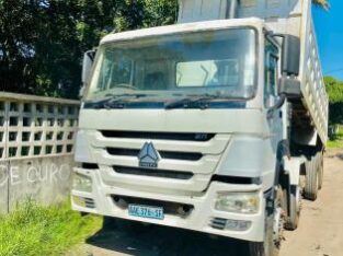 Sinotruk | Howo 371 | 28m³ | 12 rodas | 8×4