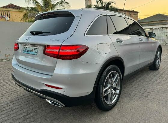 Mercedes-Benz | GLC 220d 4MATIC | 2017 | AWD