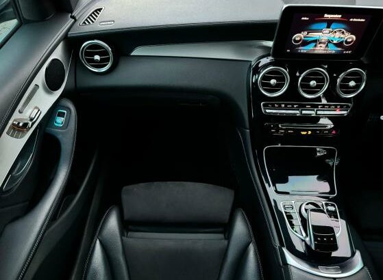 Mercedes-Benz | GLC 220d 4MATIC | 2017 | AWD