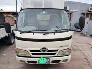 Toyota | Hino – Dutro | 2000kg | Recém-importada