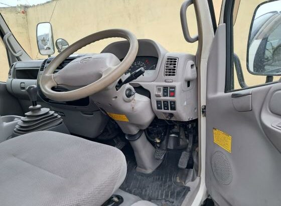 Toyota | Hino – Dutro | 2000kg | Recém-importada