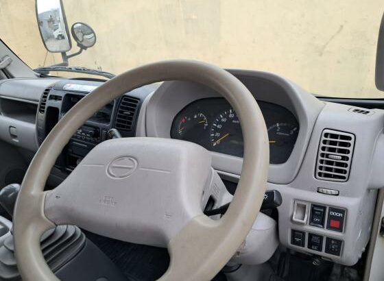 Toyota | Hino – Dutro | 2000kg | Recém-importada