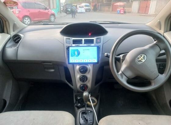 Toyota | Vitz | 2007 | Automático | 1.0
