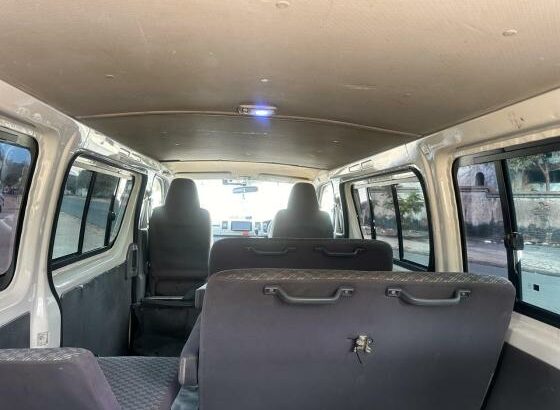 Toyota | Hiace – Quantum | 2007 | 15 Lugares | Recém-importado 🎁