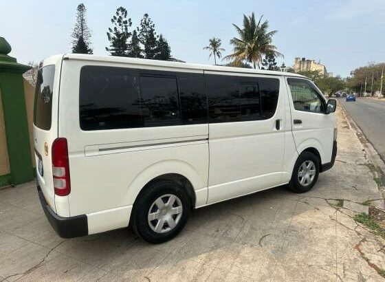 Toyota | Hiace – Quantum | 2007 | 15 Lugares | Recém-importado 🎁
