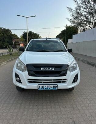 Isuzu | D-MAX | 2022 | Cabine simples | 4×4 🛻