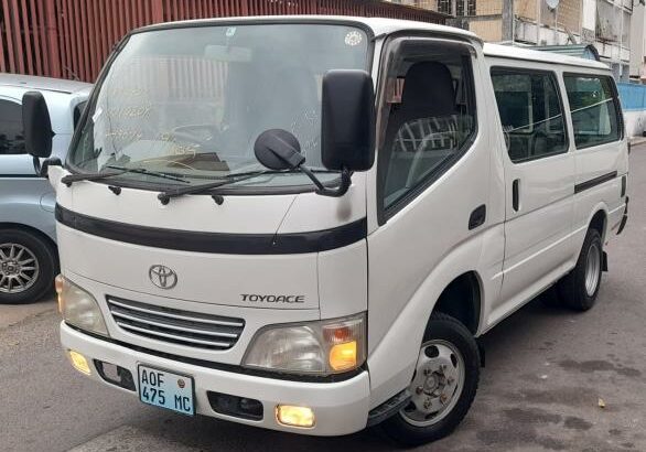 Toyota | Toyoace | Mini-bus | 03 Lugares | Recém-importada 🚌