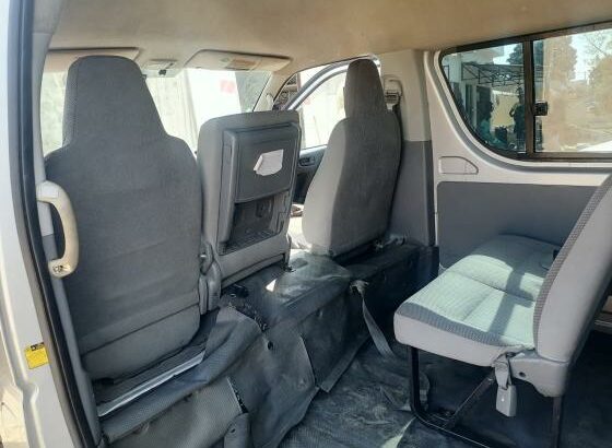 Toyota | Grand Hiace – Quantum | 2kd | 15 Lugares