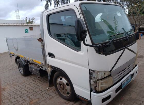 Mitsubishi | Canter | 4M42 | Manual | 2 Toneladas