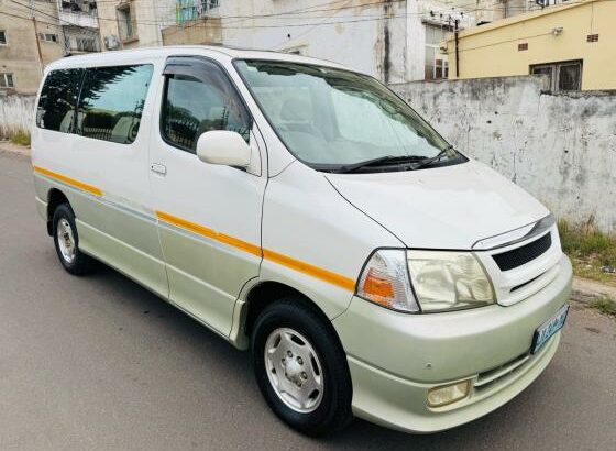 Toyota | Ganvia | Automático | Diesel | 8 Lugares 🚐
