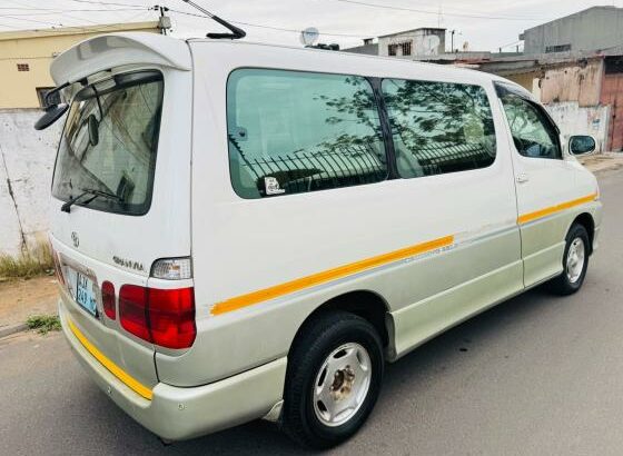 Toyota | Ganvia | Automático | Diesel | 8 Lugares 🚐