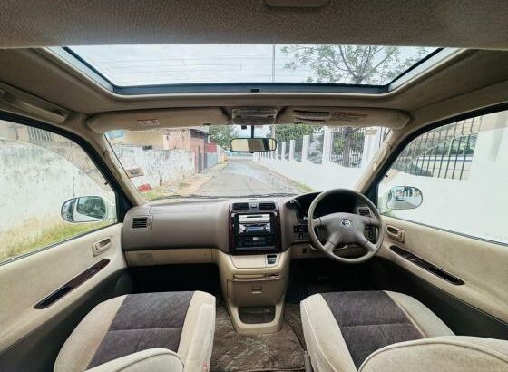 Toyota | Ganvia | Automático | Diesel | 8 Lugares 🚐