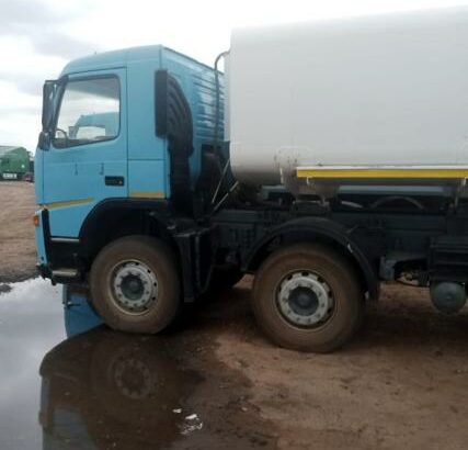 Camião cisterna de água | VOLVO | FM12 | 25000 Litros