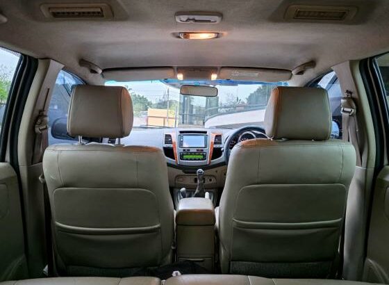 Toyota | Fortuner | 2010 | Manual | 4×4 | Recém-importado