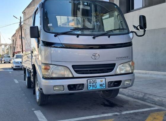 Toyota | Toyoace | 5L | Automática | Recém-importada