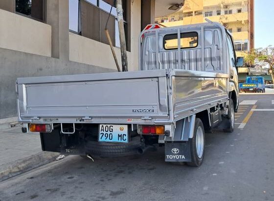 Toyota | Toyoace | 5L | Automática | Recém-importada