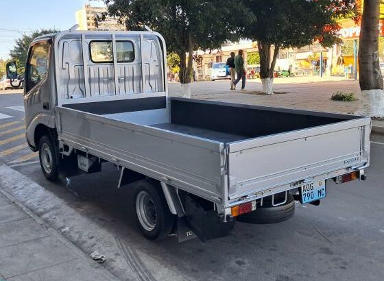 Toyota | Toyoace | 5L | Automática | Recém-importada