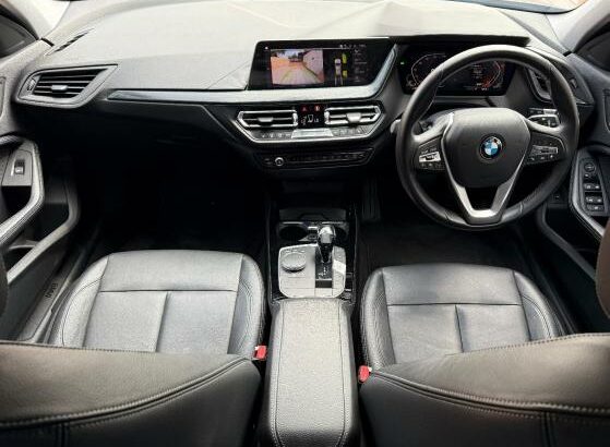 BMW | 118i | 2020 | FWD | Recém-importado 🎁