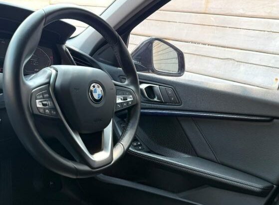 BMW | 118i | 2020 | FWD | Recém-importado 🎁