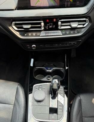 BMW | 118i | 2020 | FWD | Recém-importado 🎁
