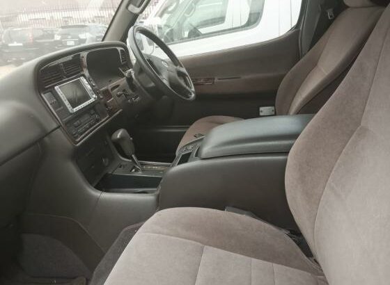 Toyota | Hiace Wagon | 15 Lugares | Recém-importada 🚌