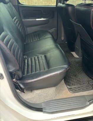 Toyota | Hilux Legend 45 | 2015 | Manual | 4×4 🎁