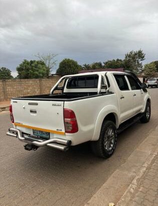 Toyota | Hilux Legend 45 | 2015 | Manual | 4×4 🎁