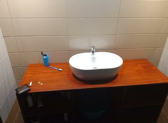 Vende se dentro do condomínio moradia nova resd- chao primeiro tipo 4 com piscina na cidade da matola próximo do hospital provincial